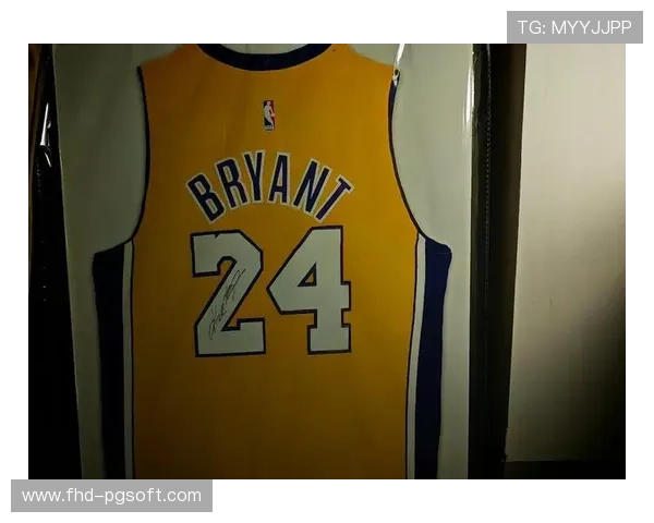 巴萨科比联名球衣曝光,紫金色致敬湖人传奇 巴萨科比联名球衣曝光,紫金色致敬湖人传奇